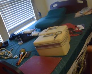 Nice Hospital Bed That Makes Out to Full Size Bed