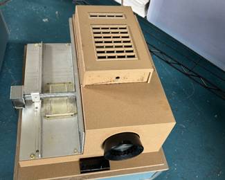 Slide projector