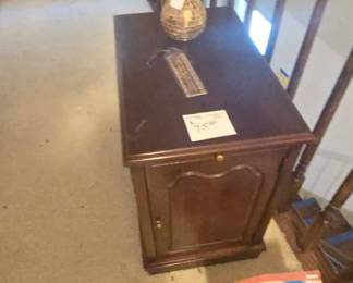 Briyhill Hill very slim side table with pull out