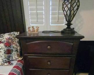 Broyhill 3 drawer chest