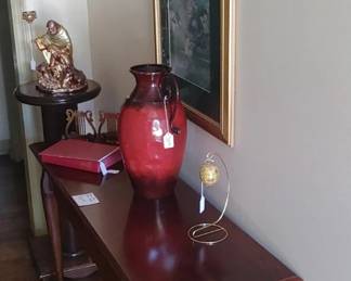 Beautiful queen and slim sofa or foyer table
