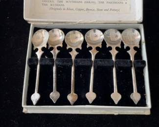 Set of 6 Vintage Silver-Plated Demitasse Spoons in Original Display Box