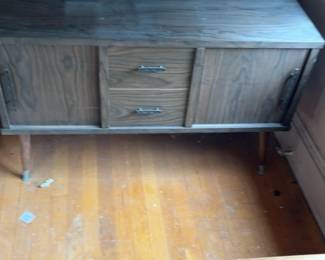 MCM Dark Wood Sideboard Media Console 40 x 17 x 26