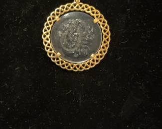 Vintage Scorpio Zodiac Scorpion Intaglio Pendant in Gold Tone Frame