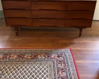 Mid-Century Modern 9-Drawer Walnut Dresser 66 x 19 x 30