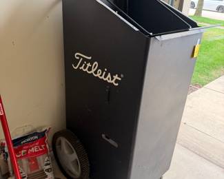 Titleist golf organizer