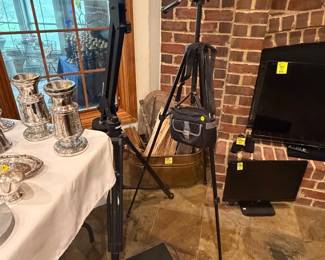 Tripod/Crane, misc. electronics