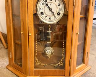 3 day clock with key