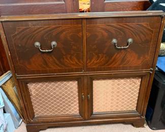 Zenith Cobra-Matic Radio/Record Player