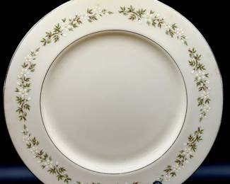 (8) 10.25” Lenox Brookdale Dinner Plates