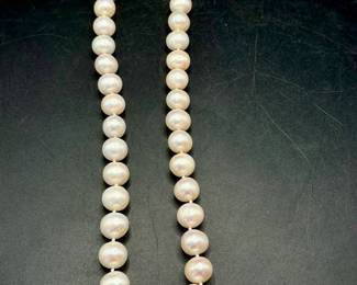 14K Gold Stamped Clasp On Large Pearl Necklace