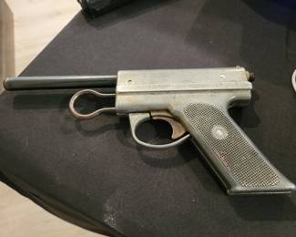 1930's Boone Target Spring BB air pistol for