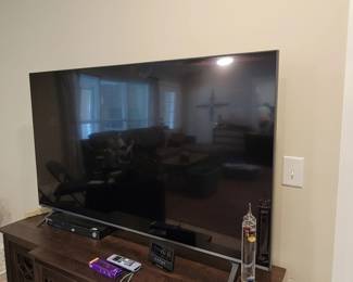 2024 LG 65 inch TV