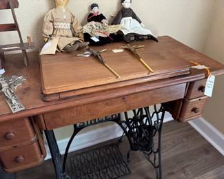 vintage singer sewing machine