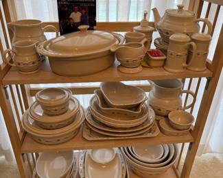 longaberger pottery