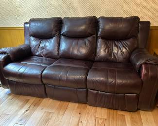 Southern Motion Electric Recliner Sofa