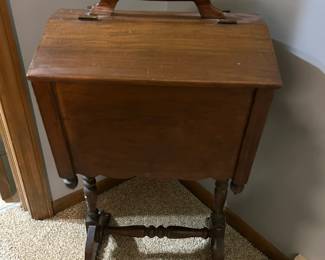 Wood Sewing Stand