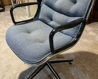 Knoll Pollock Chair