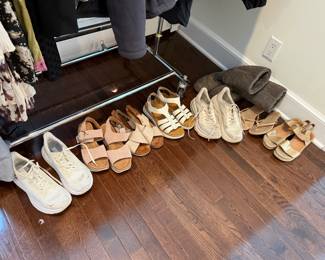 Ladies shoes