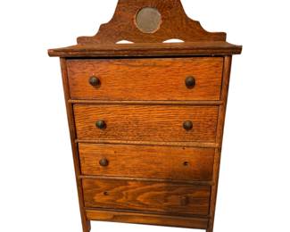Vintage toy, doll dresser/chest of drawers