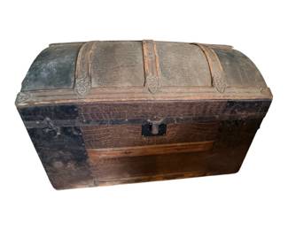 Camel back trunk