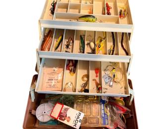 Several tackle boxes and lots of vintage lures