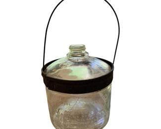 Cleveland Metal Co. 4-quart fuel reservoir with U.S.A. & England patent 1919