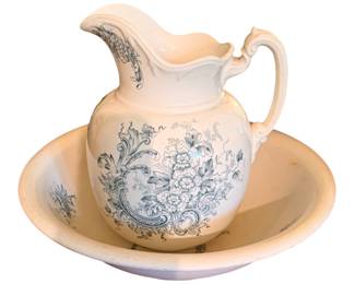 One of many bowl and picture sets