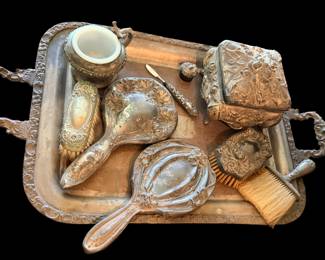 Vintage vanity set