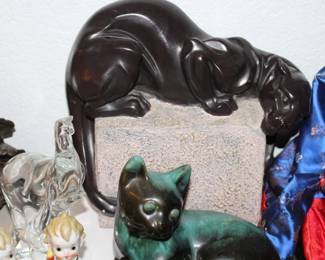  Vintage Austin Productions Panther Sculpture, 1993 Signed and dated  / Blue Mountain Pottery cat figurine