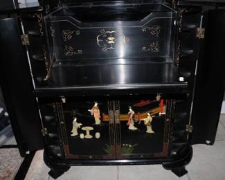 Asian Black Lacquer Mother of Pearl Figurines Decorated Multi Compartment Bar
