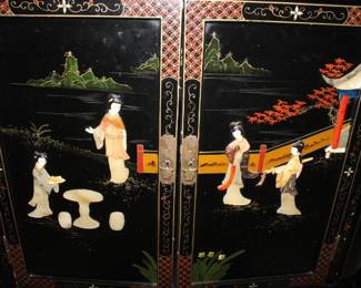 Asian Black Lacquer Mother of Pearl Figurines Decorated Multi Compartment Bar