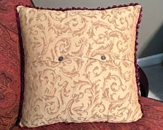 Decorative Throw Pillow with Geometric Medallion and Damask Back