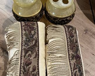 Wamsutta Adagio Bath Accessory Set