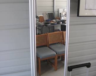 Hanging Tri-Fold Mirror