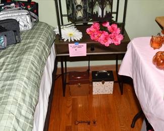 0481Bedroom B
