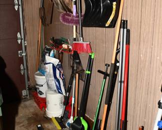 1035Garage