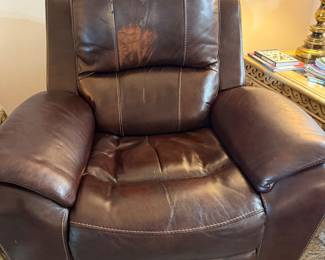 Powered recliner