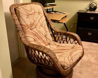 Rattan swivel chair
