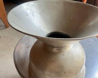 Railroad spitoon