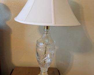 Glass crystal medium size lamp