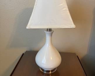 Cute white teardrop lamp