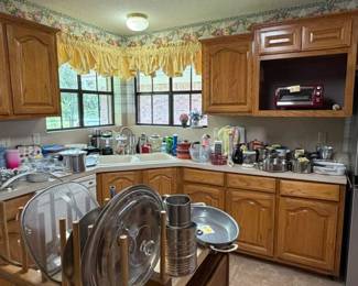Loads of kitchen items - great bargains and if it's not marked - it's a $1