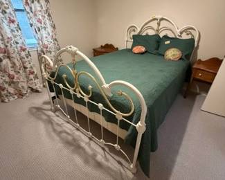Vintage, Queen Iron Bed - solid and well made