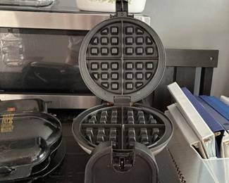 Waffle maker