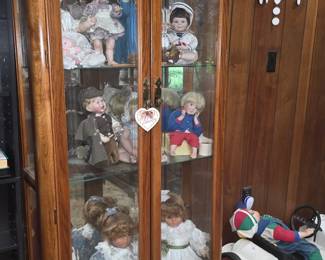 Curio • Dolls 
