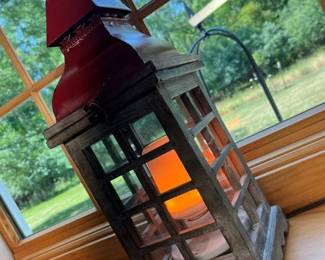181 Lantern Table Lamp