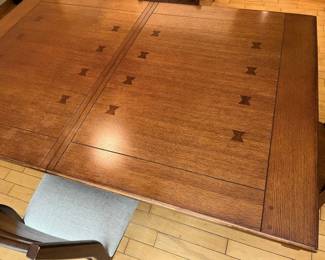 181 Arts  Crafts Dining Table Top Detail