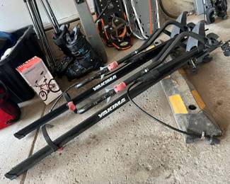 181 Yakima FrontLoader Rooftop Upright Bike Rack