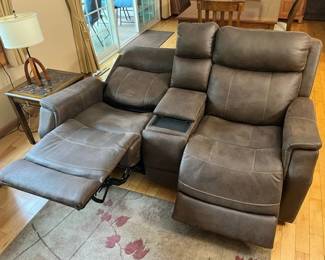 181 Motomotion Badlands Faux Leather Power Double Recliner Extended
